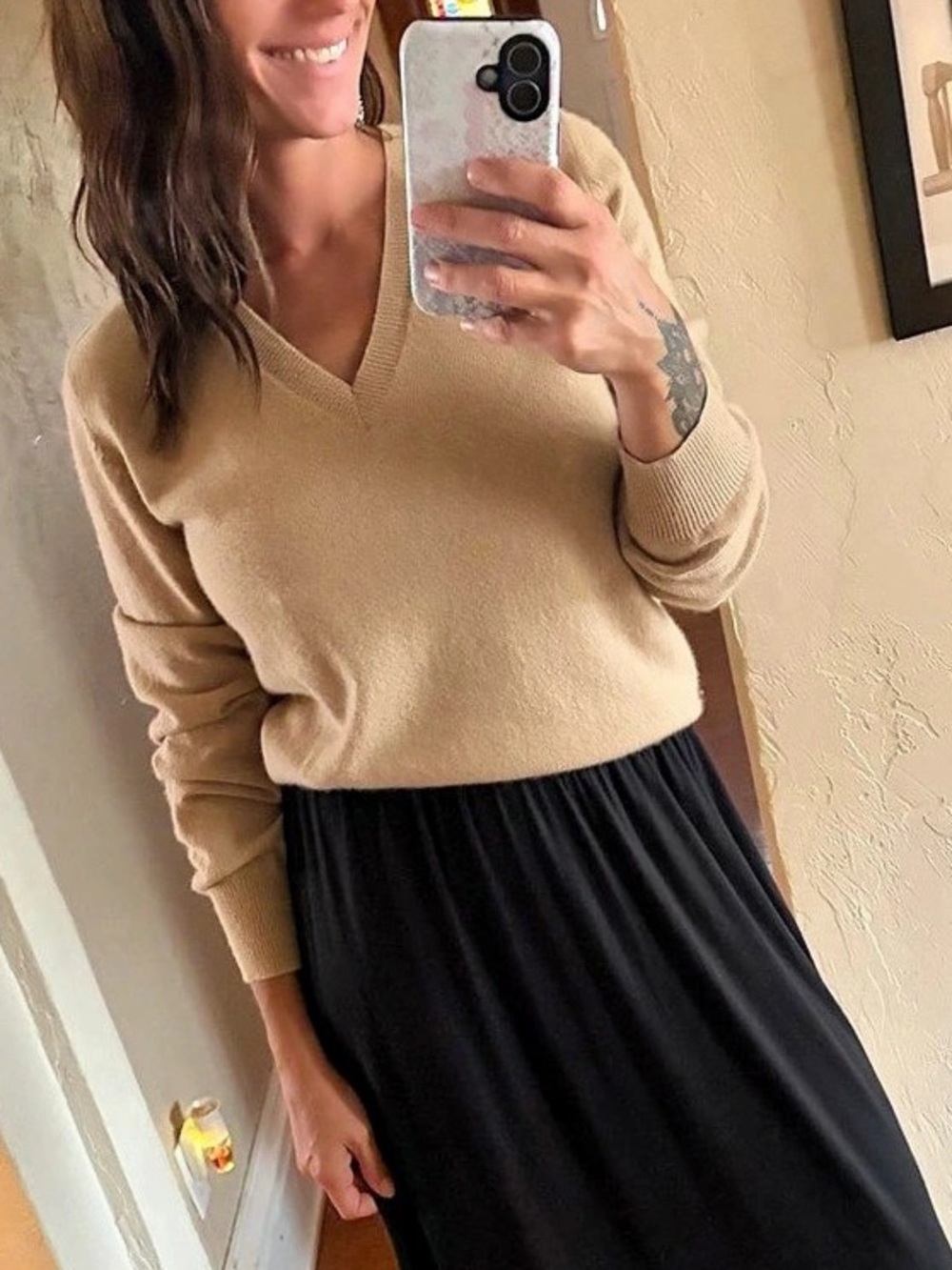 Ann Taylor Cashmere V-Neck Sweater in Beige Small